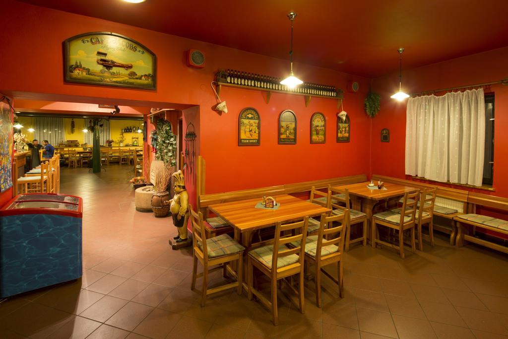 Pension & Restaurace Zeleny Mlyn Žacléř Exteriör bild