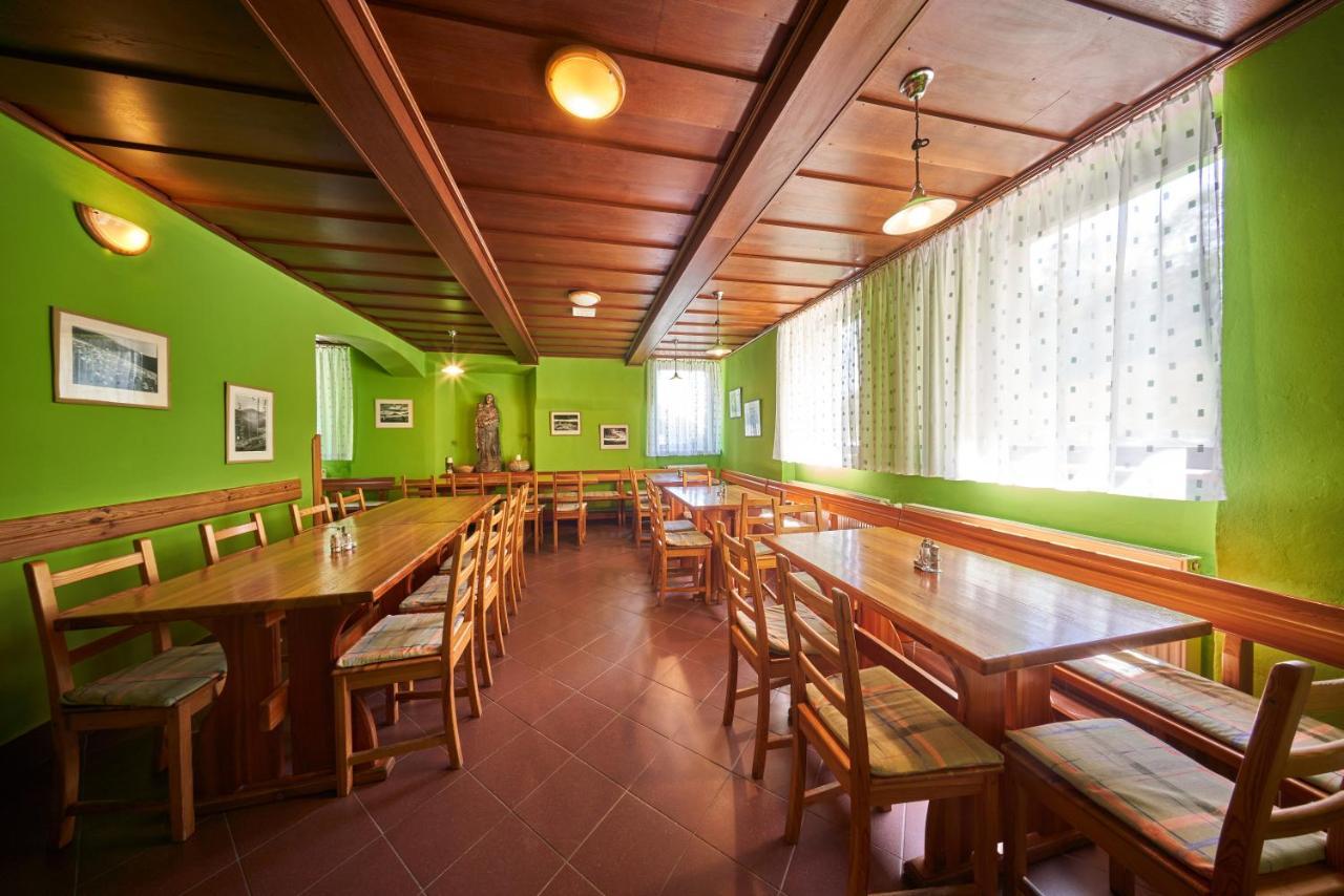 Pension & Restaurace Zeleny Mlyn Žacléř Exteriör bild